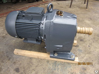 Мотор редуктор цилиндрический 1МЦ2С100Н-71-110.