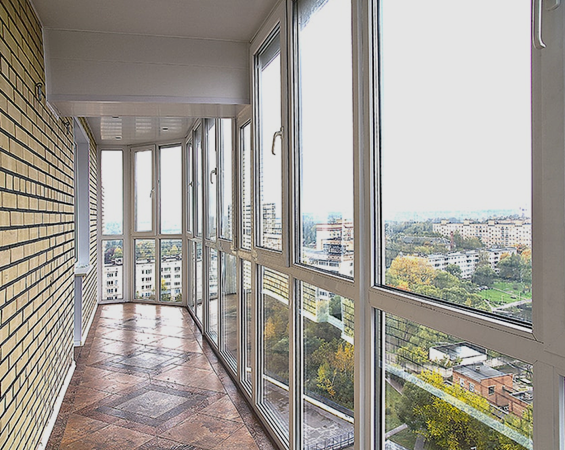 Остекление балконов под ключ как в квартире, так и в частных домах.