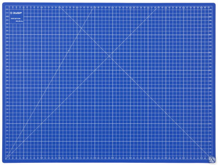 Коврик ЗУБР "ЭКСПЕРТ", непрорезаемый, 3мм, цвет синий, 600х450 мм 09901 