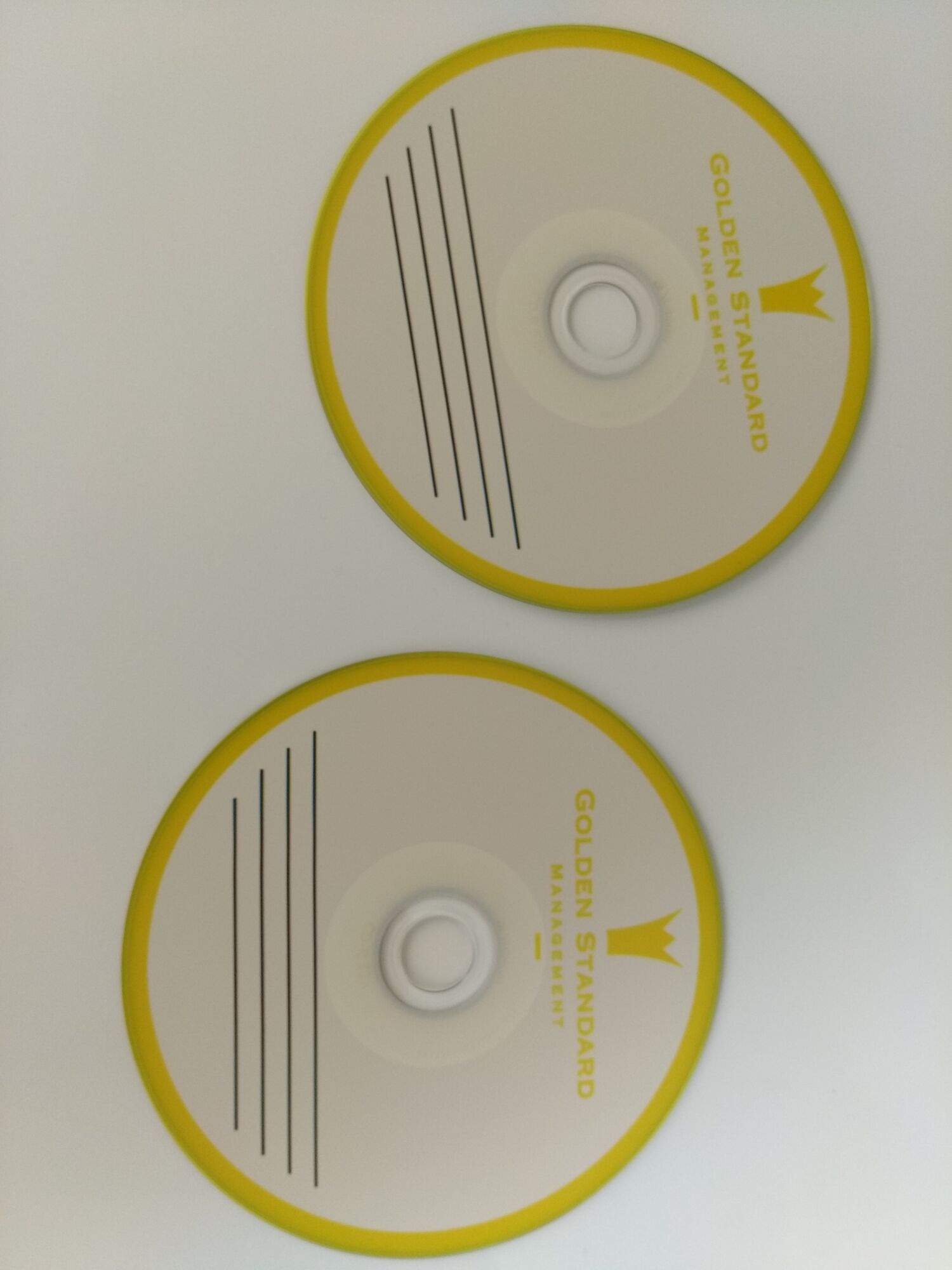 Диски CD, DVD с печатью логотипа, фото, принта и любого изображения, цена в  Сочи от компании типография Trioli