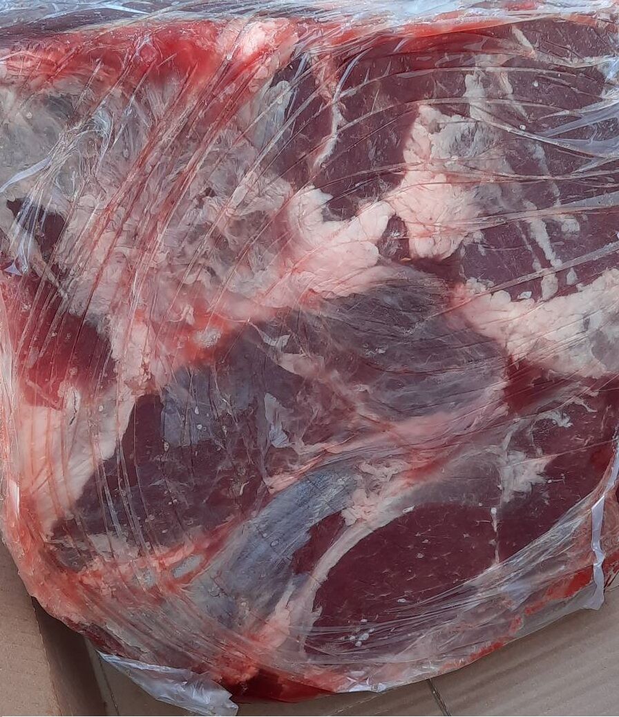 Мясо говядины. Тазобедренный отруб говяжий без кости замороженный.