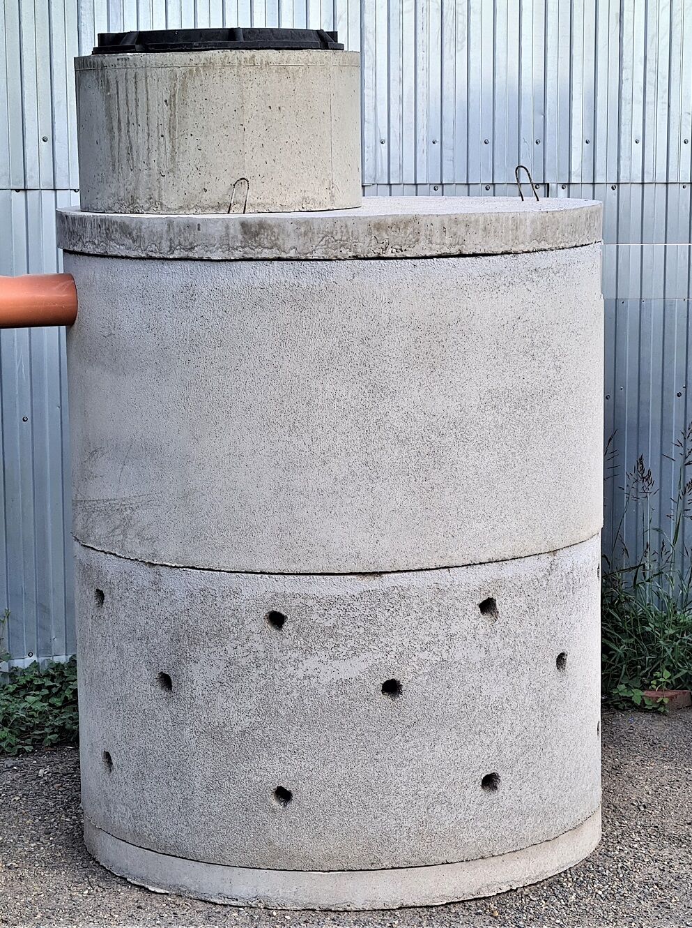 Установка под ключ септиков из бетонных колец